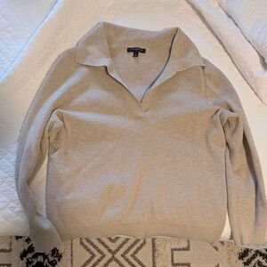 Banana Republic Light Beige V-Neck Sweater